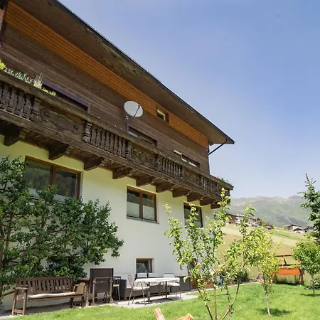 Alpenblick Apartamento *