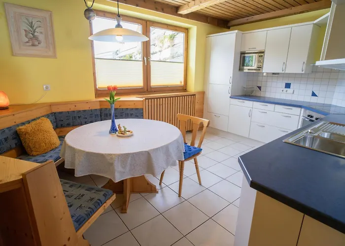 Alpenblick Apartment Navis